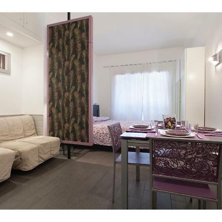 My Purple Apartment In The Center Of Roma Exterior foto