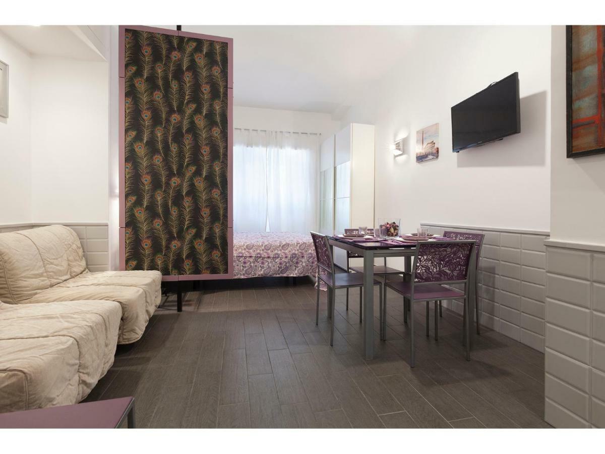 My Purple Apartment In The Center Of Roma Exterior foto